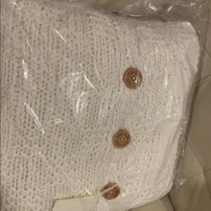 🎉Last Deal 🎉UGG Knitted chunky pillow🎉Last one 🎉